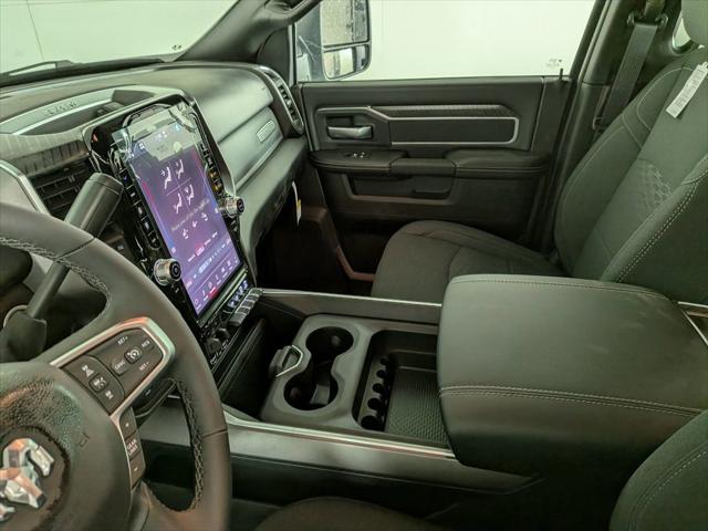 2026 Ram 3500 Big Horn Crew Cab 4x4 8' Box