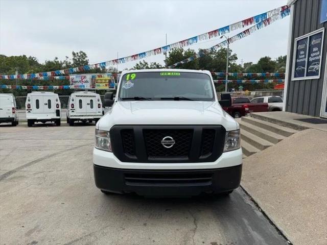 2019 Nissan 1500 S V6