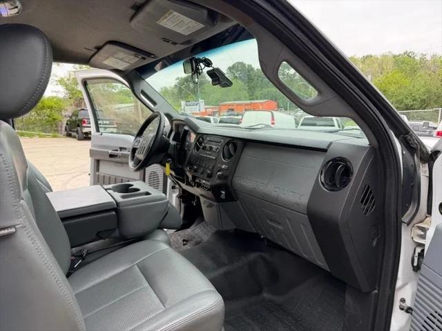 2011 Ford F-550 Base