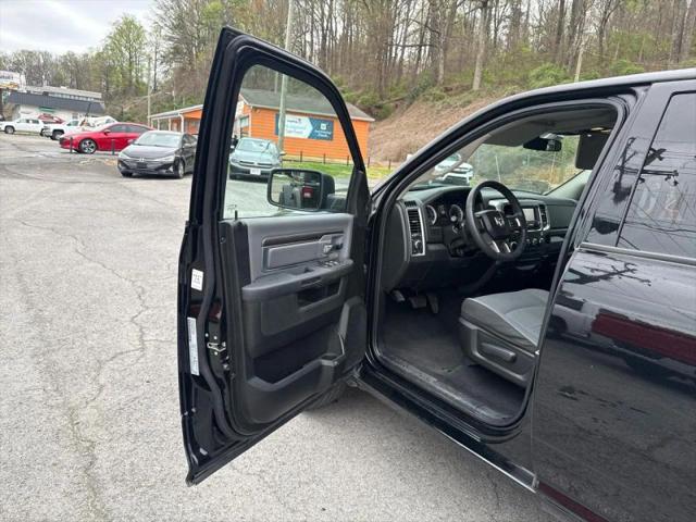 2024 Ram 1500 Classic SLT Quad Cab 4x4 6'4" Box