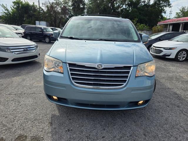 2010 Chrysler Town & Country Touring