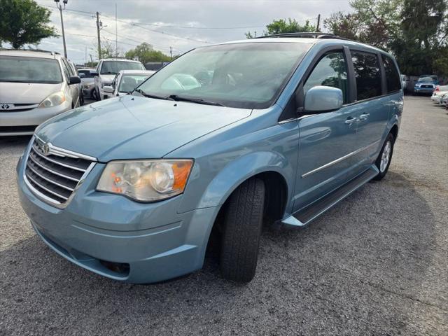 2010 Chrysler Town & Country Touring