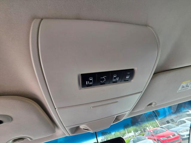 2010 Chrysler Town & Country Touring