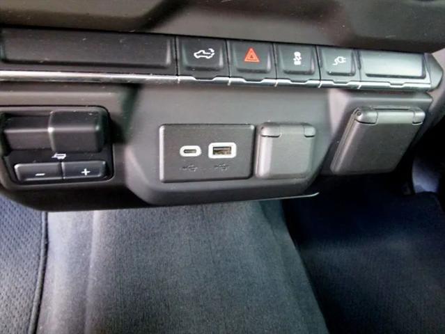 2023 Chevrolet Silverado 2500HD 4WD Crew Cab Standard Bed Custom