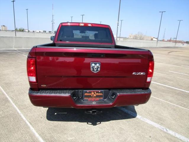 2017 Ram 1500 Express Quad Cab 4x4 6'4" Box