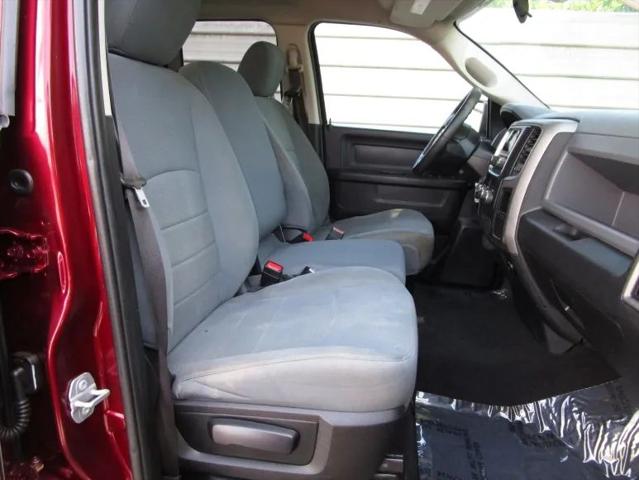 2017 Ram 1500 Express Quad Cab 4x4 6'4" Box