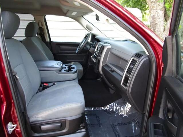 2017 Ram 1500 Express Quad Cab 4x4 6'4" Box
