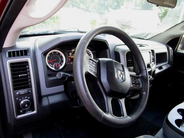 2017 Ram 1500 Express Quad Cab 4x4 6'4" Box