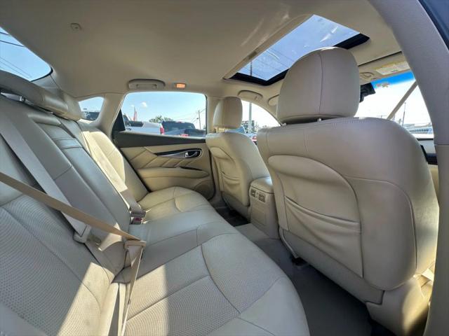 2013 INFINITI M37 M37