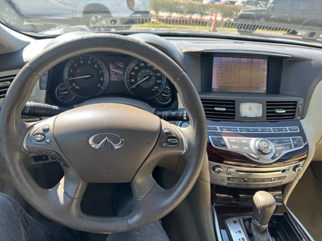 2013 INFINITI M37 M37