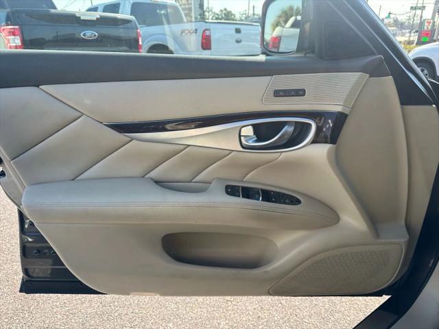 2013 INFINITI M37 M37