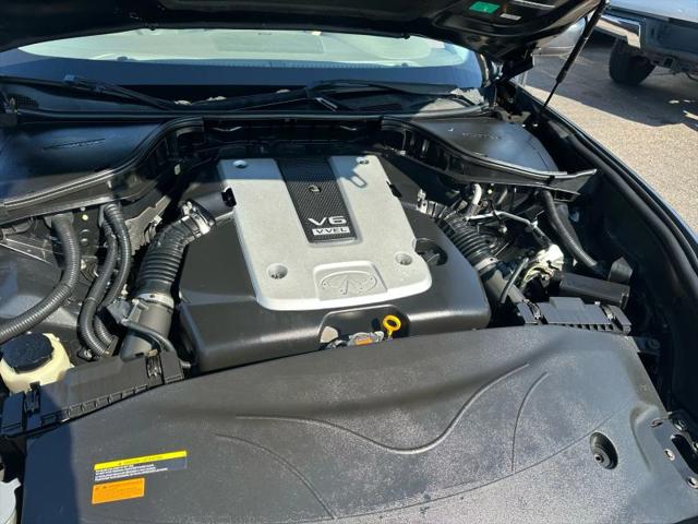 2013 INFINITI M37 M37