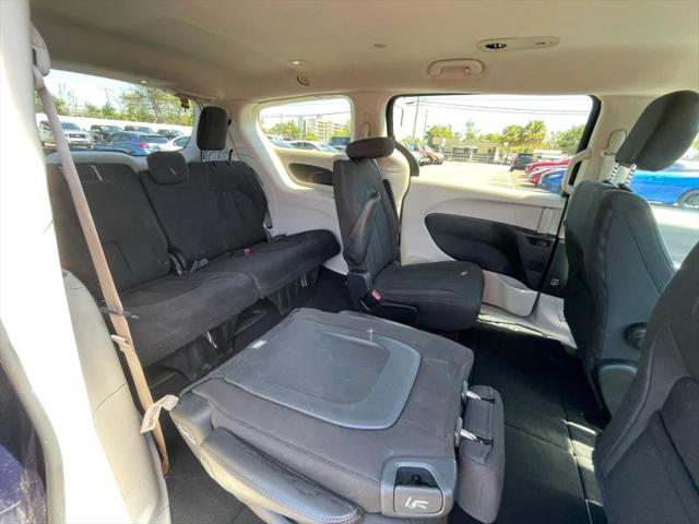 2017 Chrysler Pacifica Touring