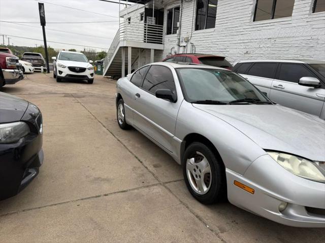 2004 Pontiac Sunfire Base