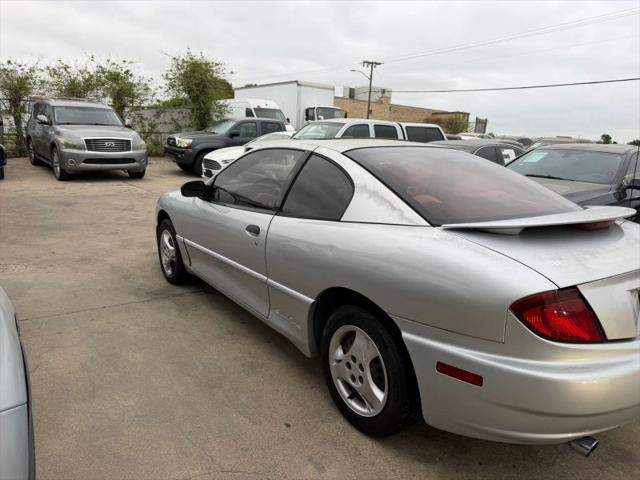2004 Pontiac Sunfire Base