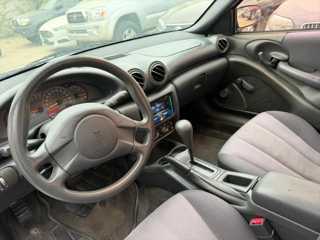 2004 Pontiac Sunfire Base
