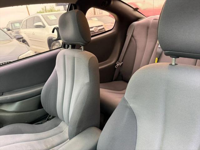 2004 Pontiac Sunfire Base