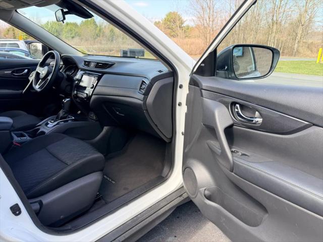 2020 Nissan Rogue SV FWD