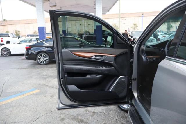 2017 Cadillac Escalade Luxury