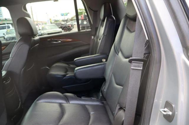 2017 Cadillac Escalade Luxury