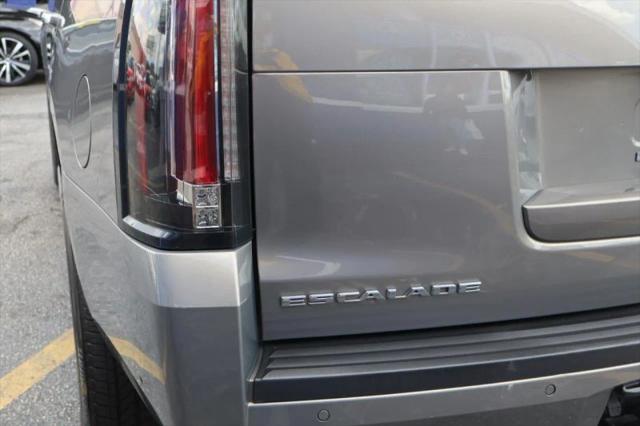 2017 Cadillac Escalade Luxury