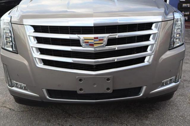 2017 Cadillac Escalade Luxury