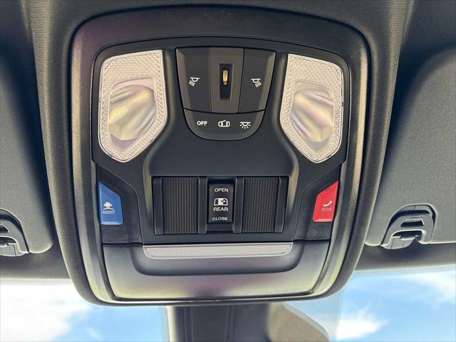 2026 Ram 1500 Tradesman Crew Cab 4x4 57 Box