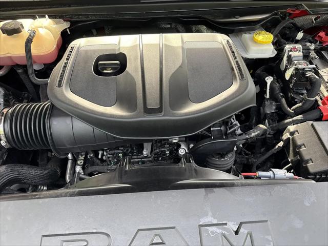 2025 Ram 1500 Big Horn Crew Cab 4x4 5'7" Box