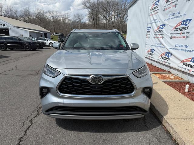 2021 Toyota Highlander Platinum