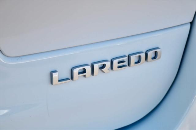 2026 Jeep Grand Cherokee L Laredo 4x4