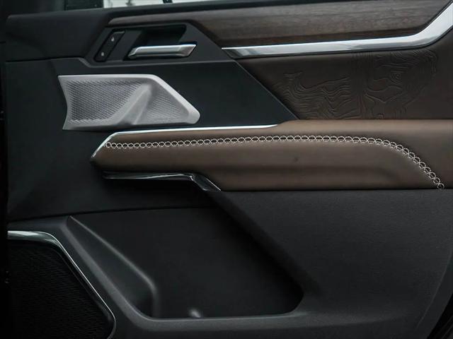 2026 GMC Acadia Denali Ultimate AWD