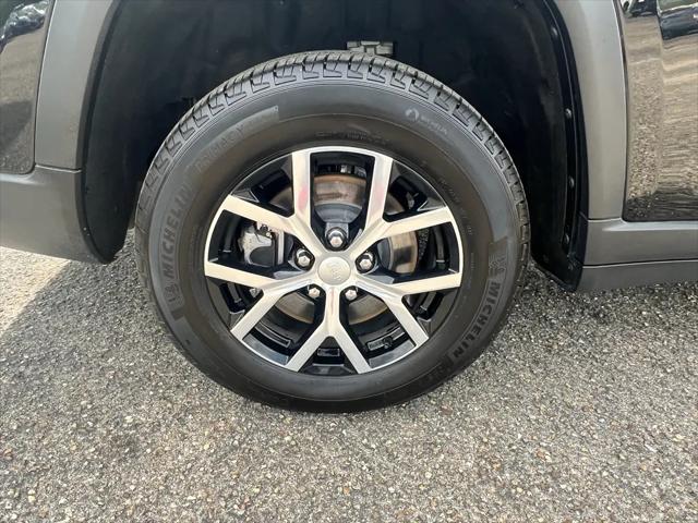 2025 Jeep Grand Cherokee L Limited 4x2