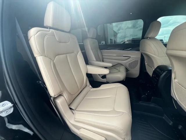 2025 Jeep Grand Cherokee L Limited 4x2