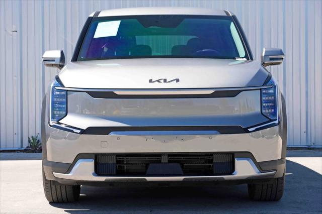 2024 Kia EV9 Light Long Range