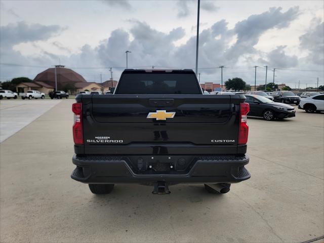 2024 Chevrolet Silverado 2500HD 4WD Crew Cab Standard Bed Custom