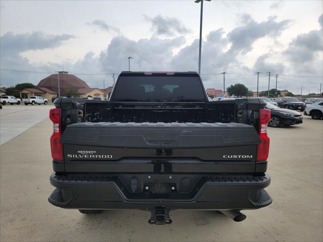 2024 Chevrolet Silverado 2500HD 4WD Crew Cab Standard Bed Custom