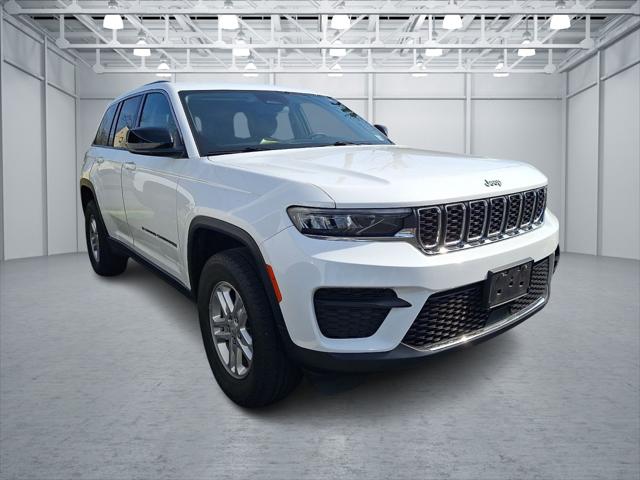 2023 Jeep Grand Cherokee Laredo 4x4 2023 Jeep Grand Cherokee Laredo 4x4