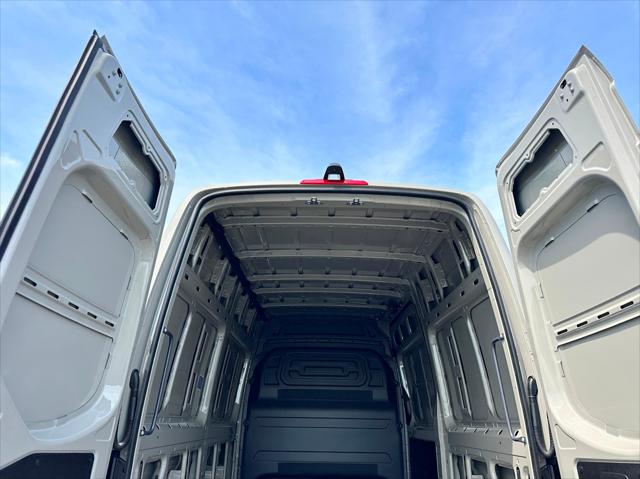 2026 Mercedes-Benz Sprinter 2500 DCAA2S High Roof Diesel