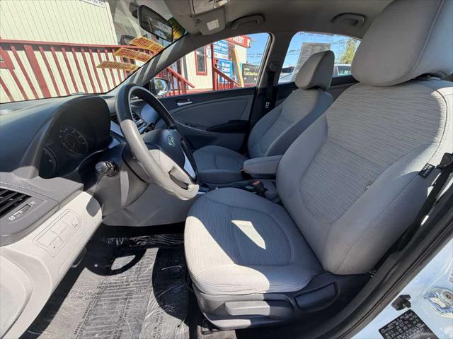 2016 Hyundai Accent SE