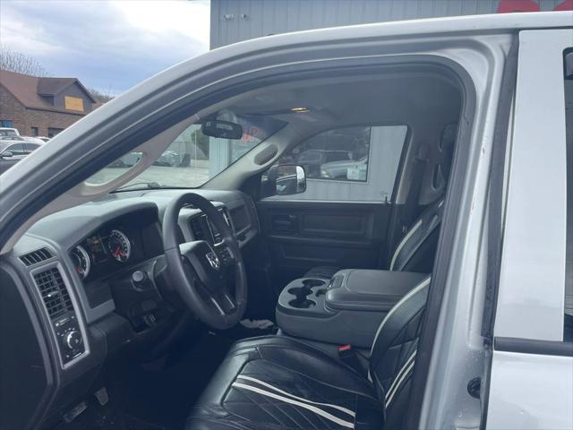 2019 Ram 1500 Classic Express Quad Cab 4x4 6'4" Box