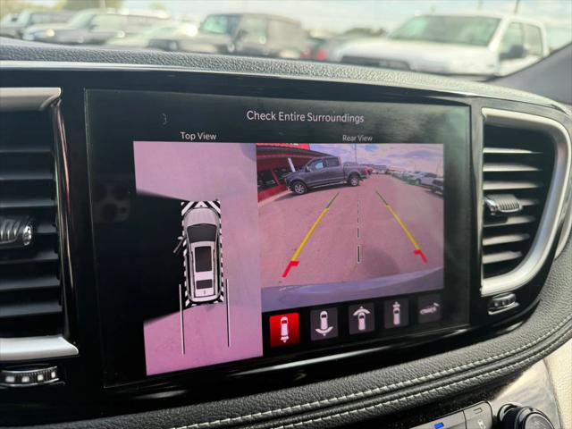 2022 Chrysler Pacifica Hybrid Touring L