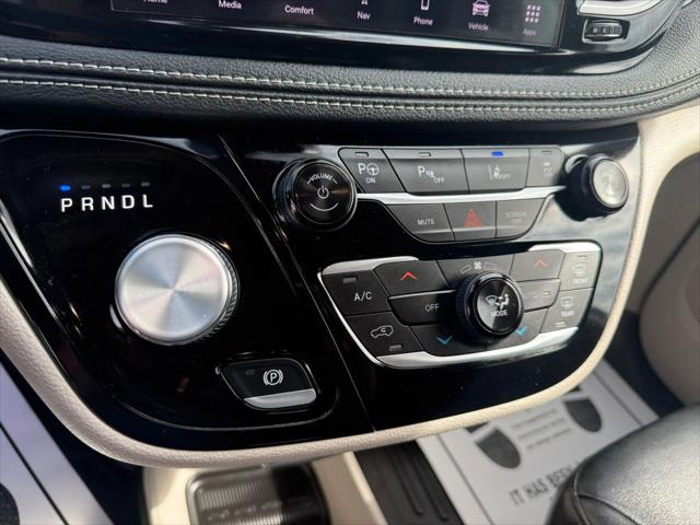 2022 Chrysler Pacifica Hybrid Touring L