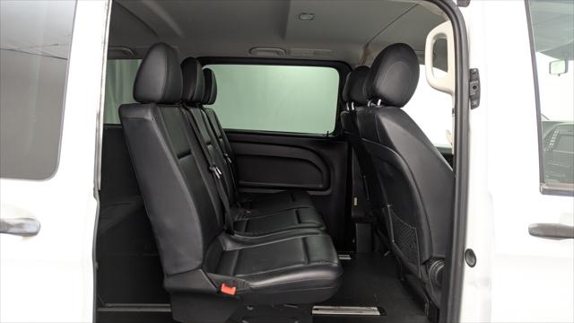 2016 Mercedes-Benz Metris Passenger Van MINIVAN