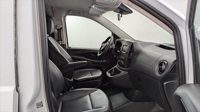 2016 Mercedes-Benz Metris Passenger Van MINIVAN