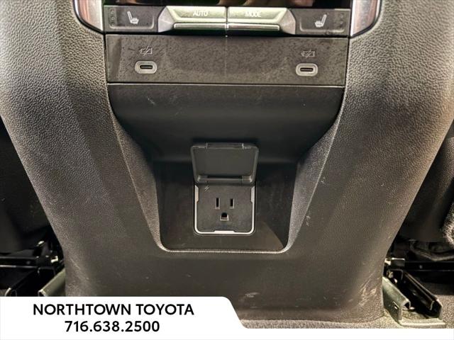 2023 Chevrolet Suburban 4WD High Country