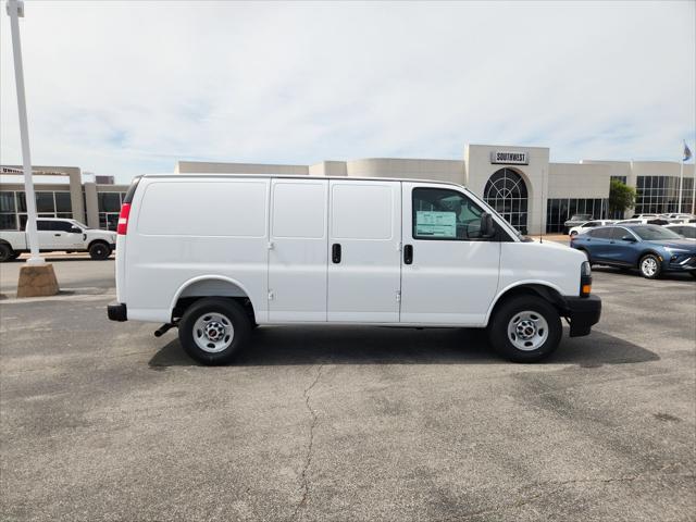 2026 GMC Savana Cargo 2500 Regular Wheelbase, Work Van, RWD
