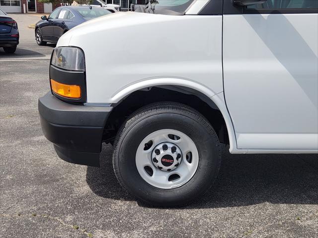 2026 GMC Savana Cargo 2500 Regular Wheelbase, Work Van, RWD