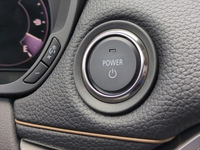 2025 Mazda X-90 Preferred Package
