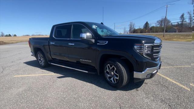 2022 GMC Sierra 1500 4WD Crew Cab Short Box SLT
