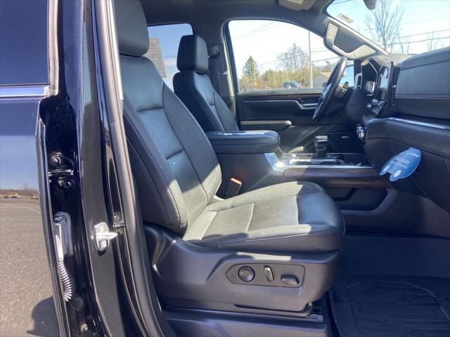 2022 GMC Sierra 1500 4WD Crew Cab Short Box SLT